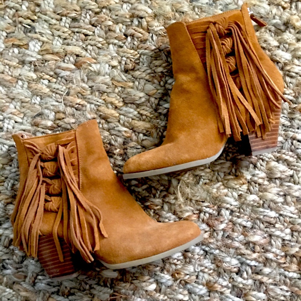 Yellowbox Bikendi suede Fringe booties